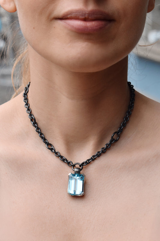 Chunky Chain with Topas